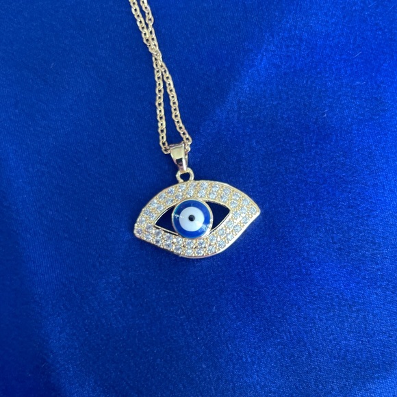 *NEW* 18K Gold Plated Cubic Zirconia Evil Eyes Pendant Necklace 🧿🪬 - Picture 15 of 15